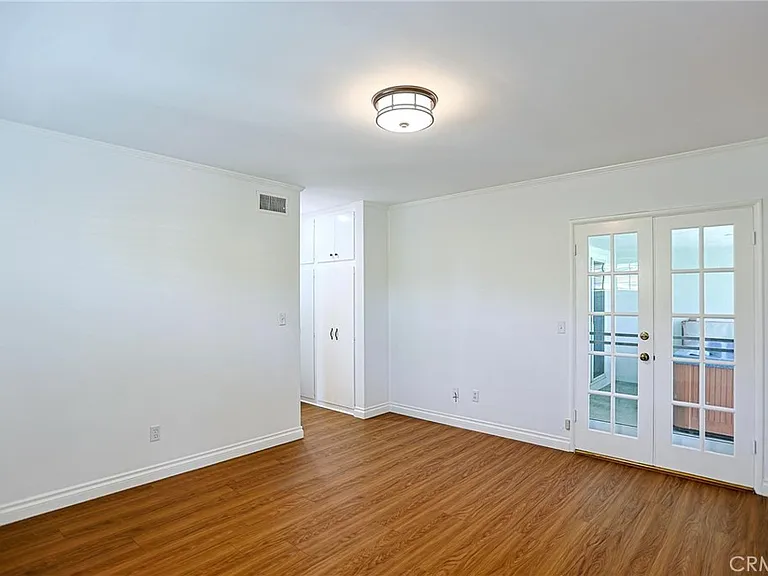 1200 W Rowan St — Photo 21