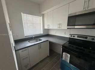Sunset Palm Villas, Miami, FL 33150