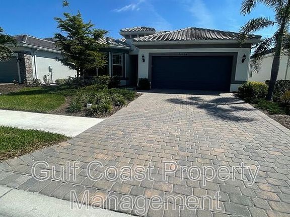 2nd image of 25504 Emerald Bend Cir
