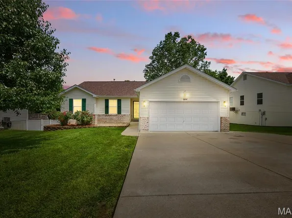 664 Santschi Dr, Herculaneum, MO 63048