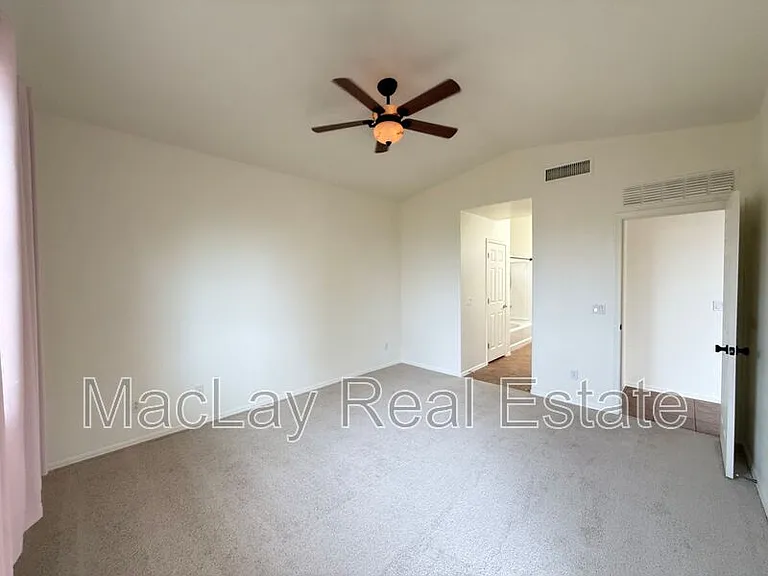 8311 S 23rd Pl — Photo 21
