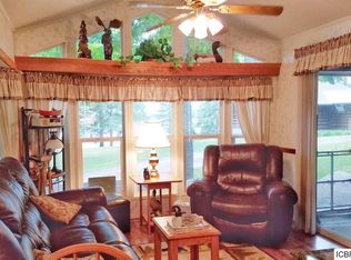 52382 S Center Rd, Spring Lake, MN 56680