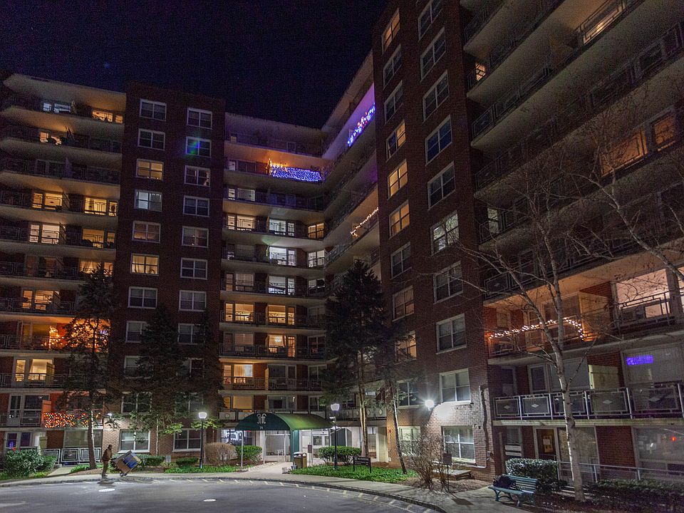 1st image of 71 Strawberry Hill Avenue APT 810