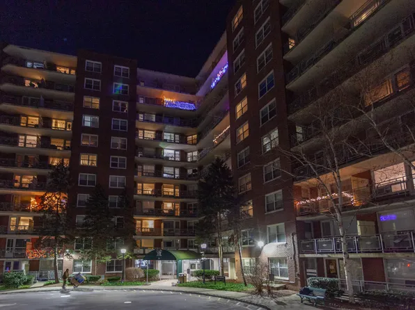 71 Strawberry Hill Avenue APT 810, Stamford, CT 06902