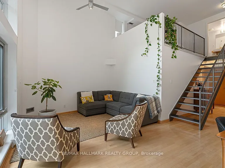 29 Main St #111 — Photo 22