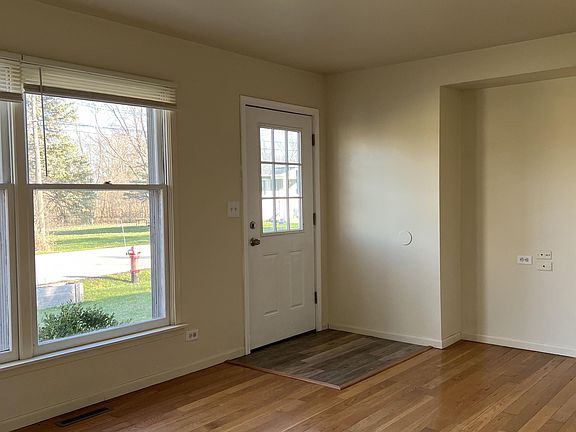 4th image of 1009 Bonnie Brook Ln