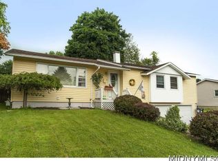 7 Regency Rd, New Hartford, NY 13413