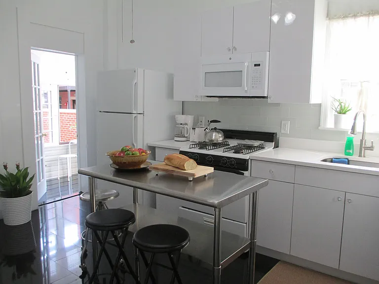 855 Pavonia Ave #1 — Photo 13