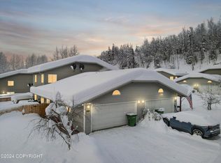 16625 River Heights Loop #33, Eagle River, AK 99577
