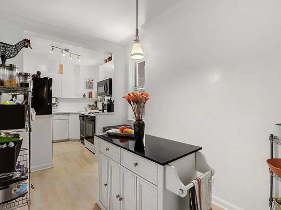 5th image of 640 W 231st St APT 4F