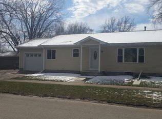 109 E Smith Ave, Oshkosh, WI 54901