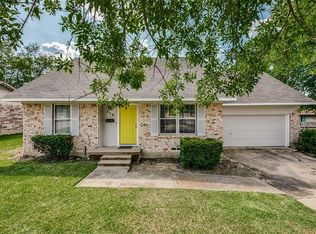 215 Clary Dr, Mesquite, TX 75149