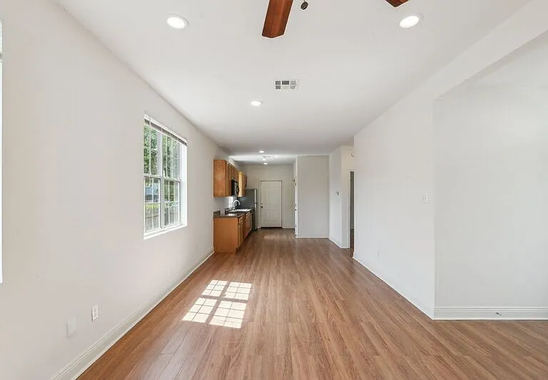 407 N Tonti St #407 — Photo 11
