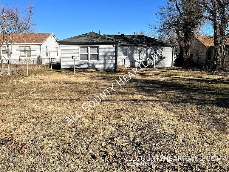 3328 NW 29th St — Photo 15