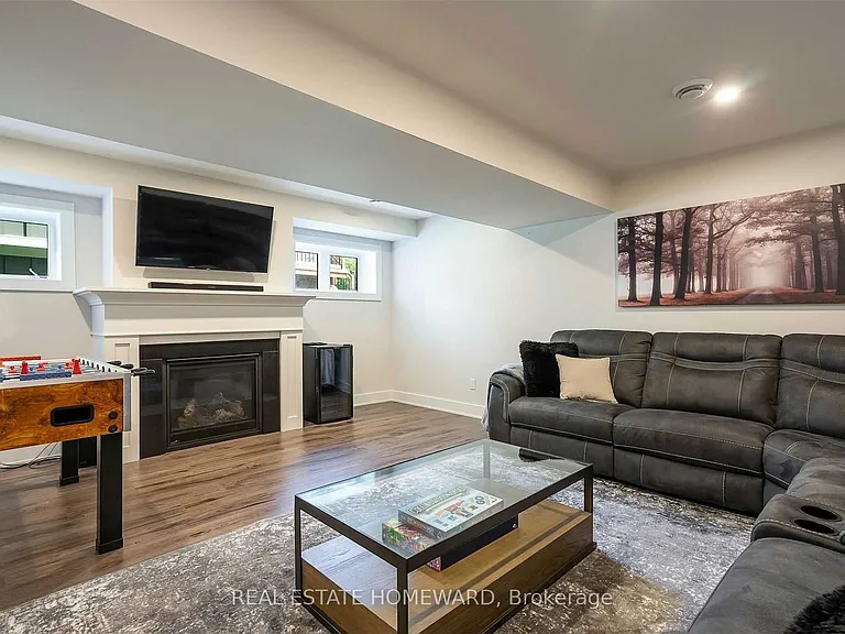 222 Yellow Birch Cres — Photo 20