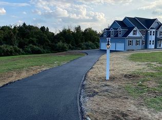 3 Seneca Ct, Hackettstown, NJ 07840