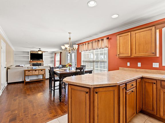 5th image of 121 General Nelson Dr