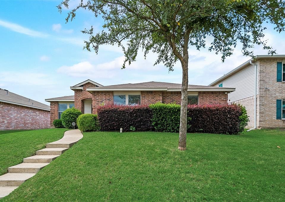 1st image of 1504 Greenbrook Dr