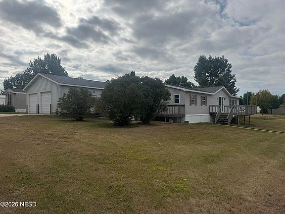 2nd image of 1100 35th St SW