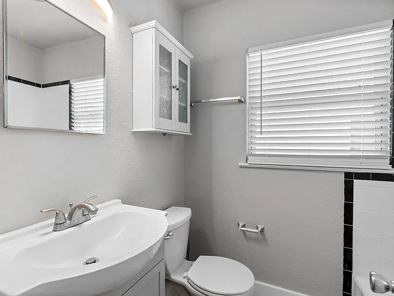 128 Claremont Ave #2 — Photo 9
