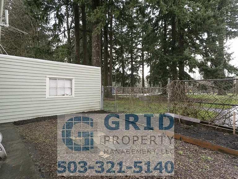 4535 SE Francis St — Photo 25