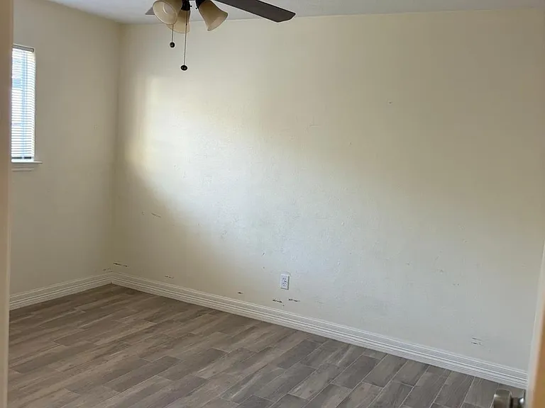3331 Longhorn Dr — Photo 9