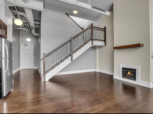 2917 Main St UNIT 404