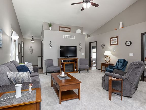 3rd image of 4033 Mourning Dove Dr