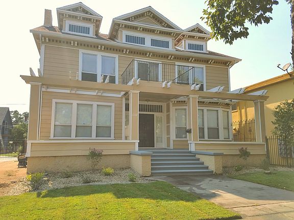 3rd image of 1337 N San Joaquin St
