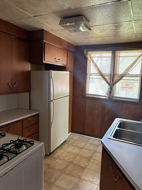 2 bed, $800 — Photo 3