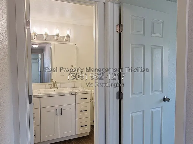 3401 W 1st Pl #4 — Photo 7