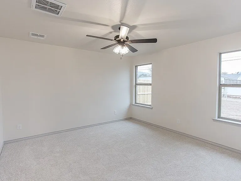 2516 Crescent Pl #1103 — Photo 5