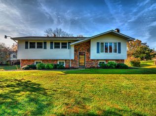 974 Grubmore Rd, Marion, VA 24354