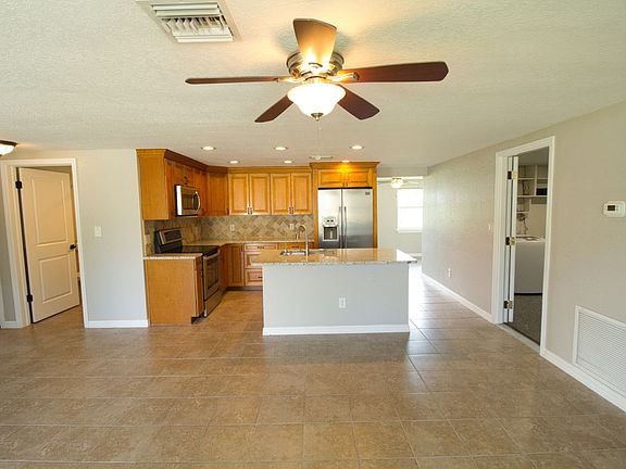 3rd image of 4632 Salvia St