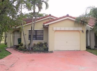 11061 SW 155th Pl, Miami, FL 33196