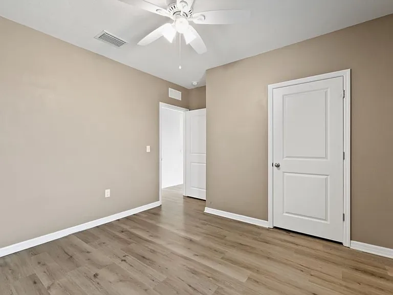 8107 Bilston Village Ln — Photo 26