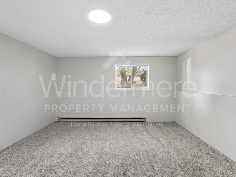 2121 S Herald Rd — Photo 20