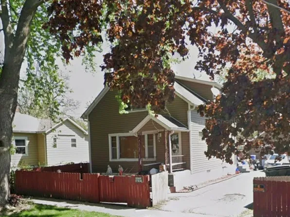 617 Cleveland St, Aurora, IL 60505