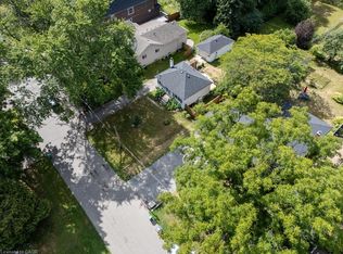 1088 Cherriebell Rd, Mississauga, ON L5E 2R3