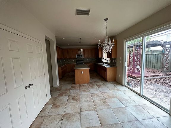 4th image of 3568 Bridgeway Lakes Dr