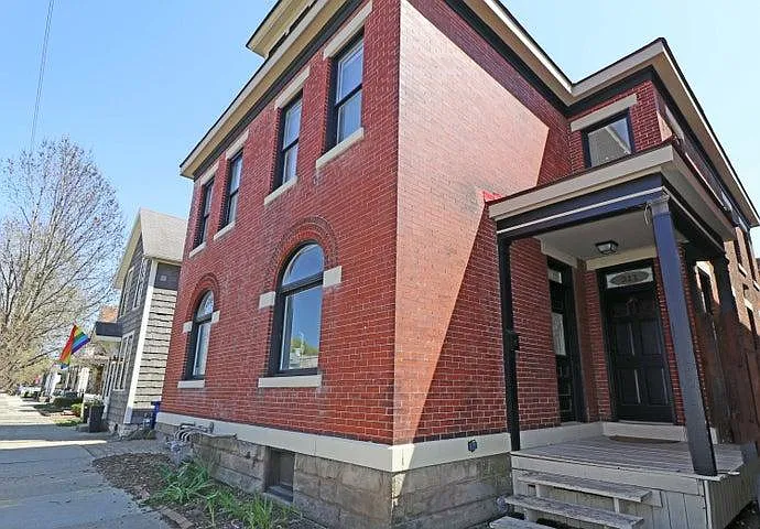 211 Thurman Ave #211