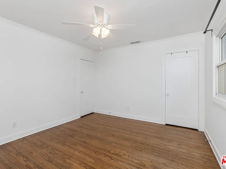 1293 S Sycamore Ave — Photo 17