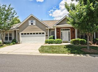 9514 Duckhorn Dr, Charlotte, NC 28277