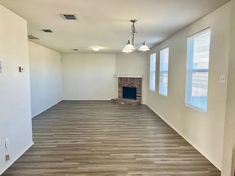 820 Wrigley Dr — Photo 14