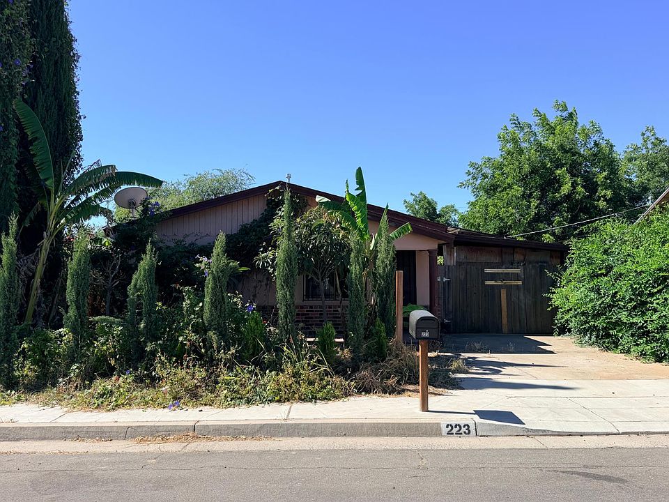 1st image of 223 W Alluvial Ave