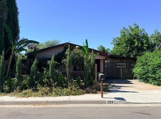 223 W Alluvial Ave, Pinedale, CA 93650