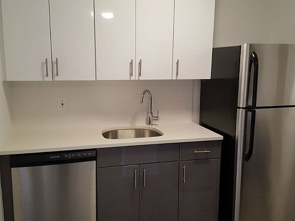 4th image of 9425 57th Ave APT 6E