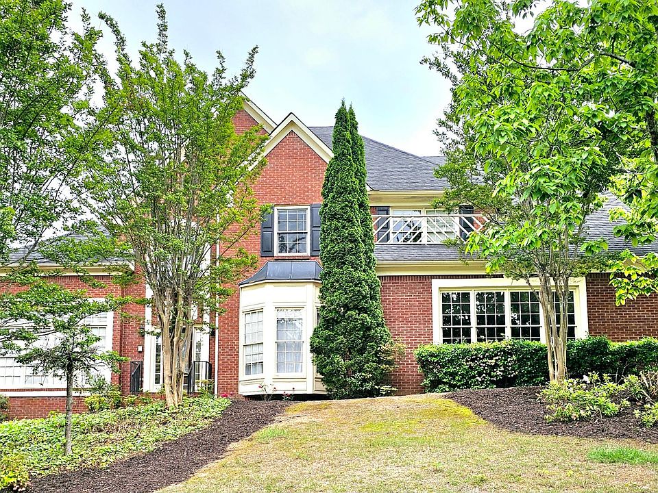 1st image of 802 Oak Trail Dr