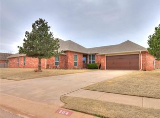 304 NW Coldbrook Cir, Edmond, OK 73003