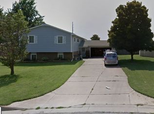 2249 W Davis Dr, Wichita, KS 67217